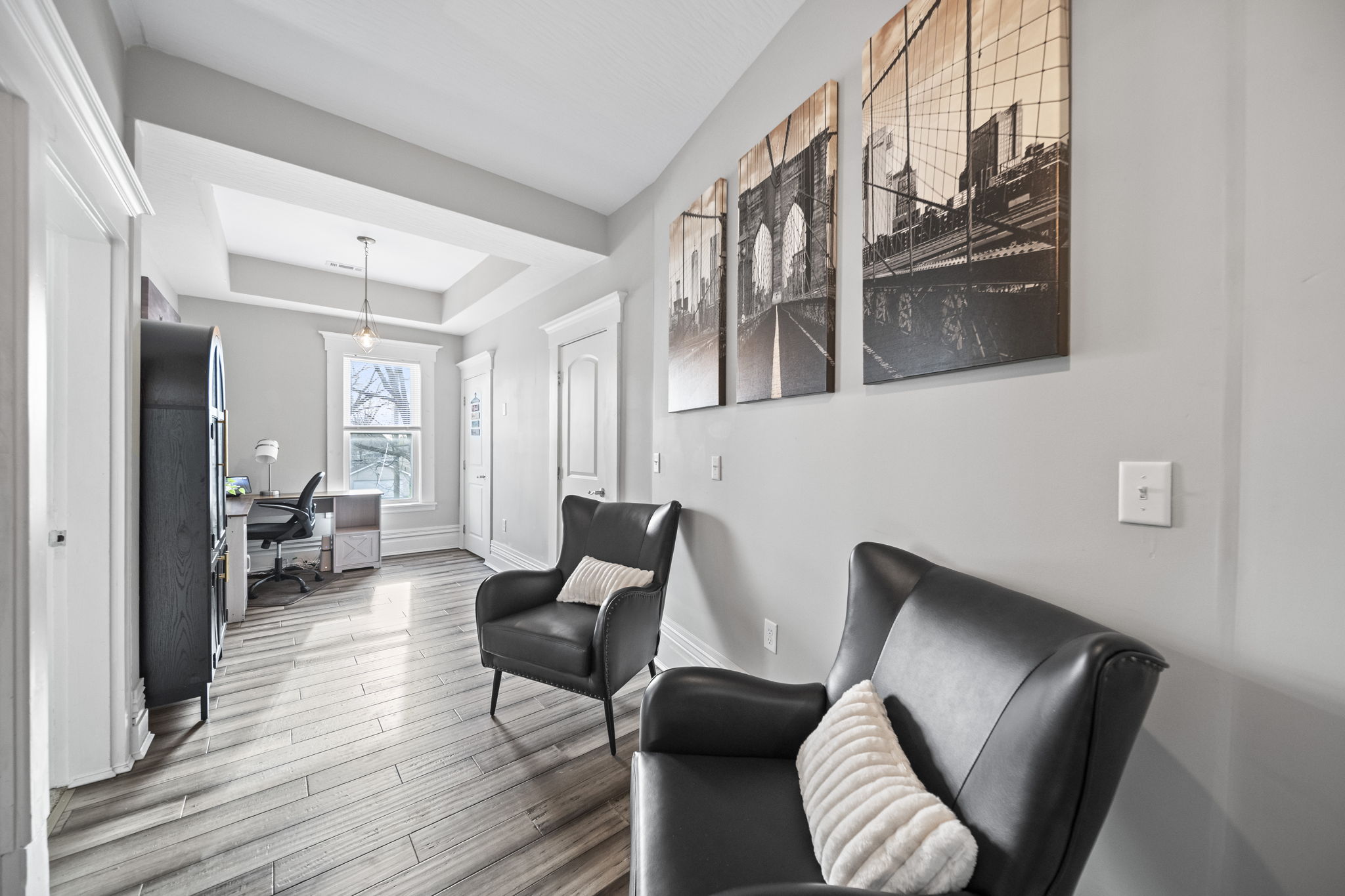 Spacious upstairs hallway